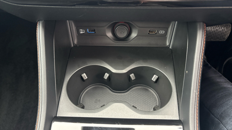 MG HS 1.5 T-GDI Trophy 5dr DCT Petrol Hatchback